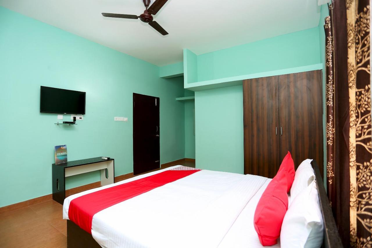 Oyo 17276 The Maple Tree Hotels Bhubaneswar Exterior foto